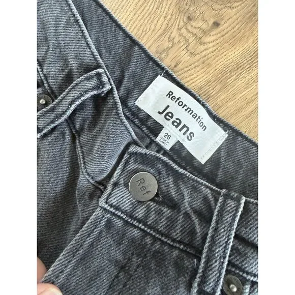 REFORMATION JEANS 26 black Cynthia High Rise Straight long Jean Faded - Picture 10 of 13